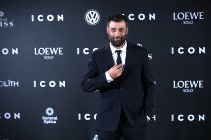 El periodista Nacho Carretero, autor del libro 'Fariña', recibió el premio ICON Literario.