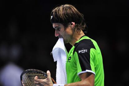 David Ferrer, en un descanso durante su encuentro con Federer