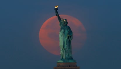 La luna de cosecha en Nueva York (EE UU), el 10 de septiembre de 2022.