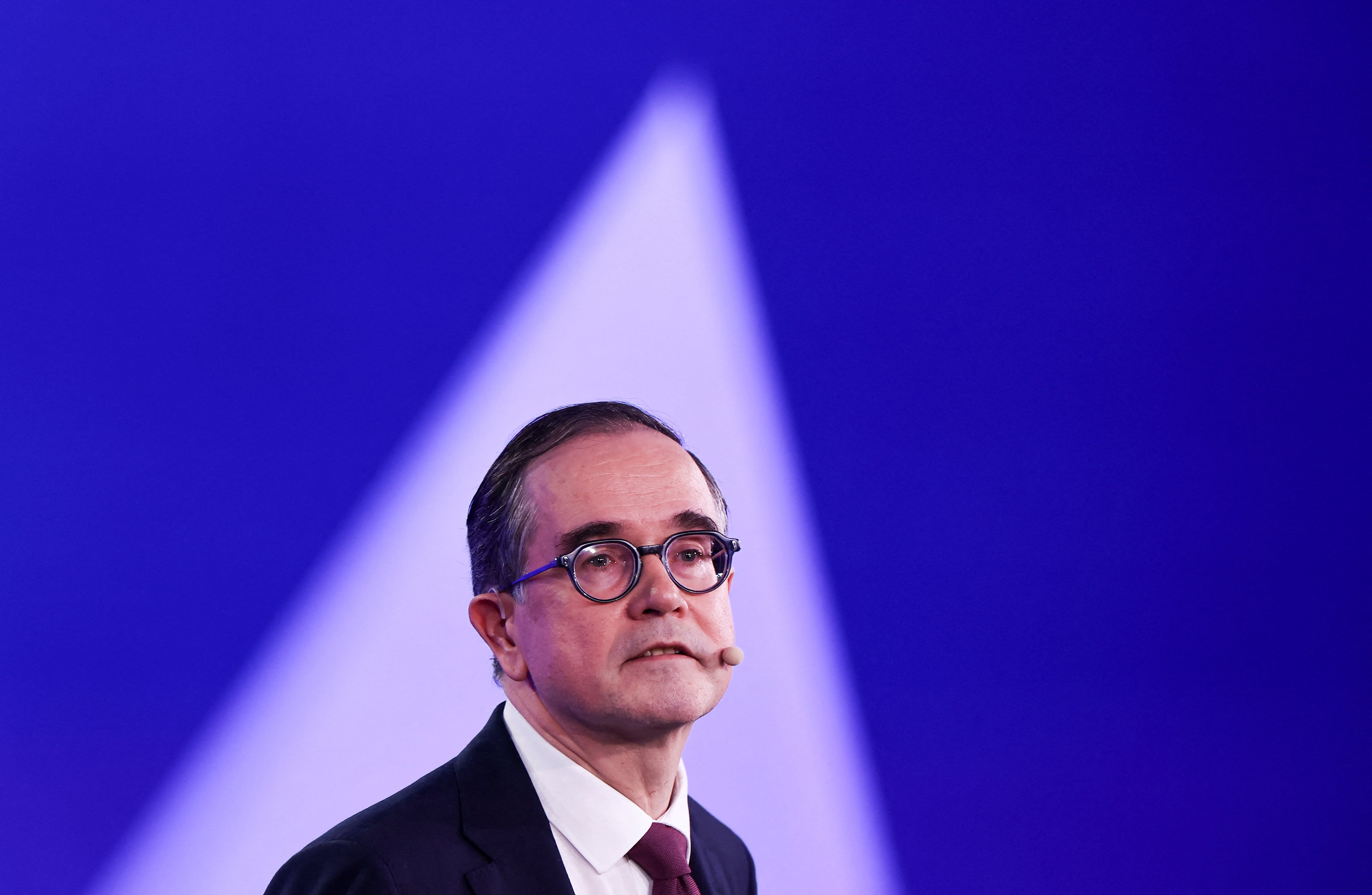 Renault propone a los sindicatos hacer tres coches en Palencia y dos en Valladolid para desatascar la negociación del nuevo convenio