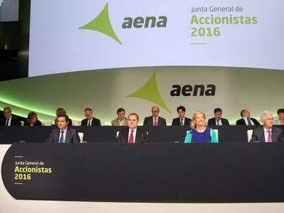 El consejo de administración de Aena en la junta de accionistas celebrada el pasado mes de junio.