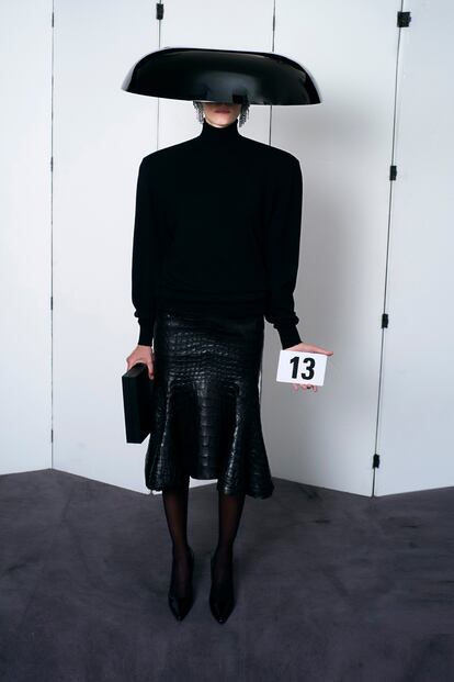 00013-Balenciaga-Couture-Fall-21-credit-brand