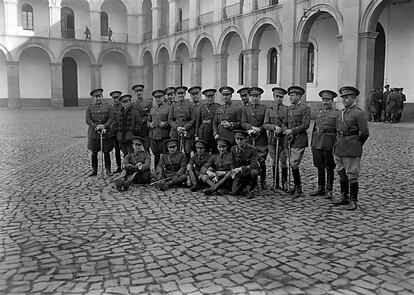 Retrat d'un grup d'oficials de l'Exèrcit espanyol.