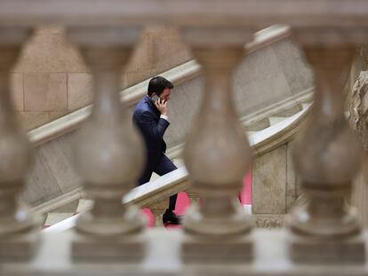 El president de la Generalitat, Pere Aragonés, subía las escaleras del Parlament de Catalunya el 29 de abril.