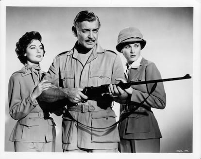 Ava Gardner, Grace Kelly y Clark Gable en una escena de la película 'Mogambo' (1953).