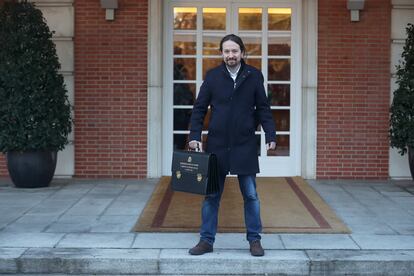 El vicepresidente segundo, Pablo Iglesias, en su primer Consejo de Ministros, el 14 de enero de 2020.