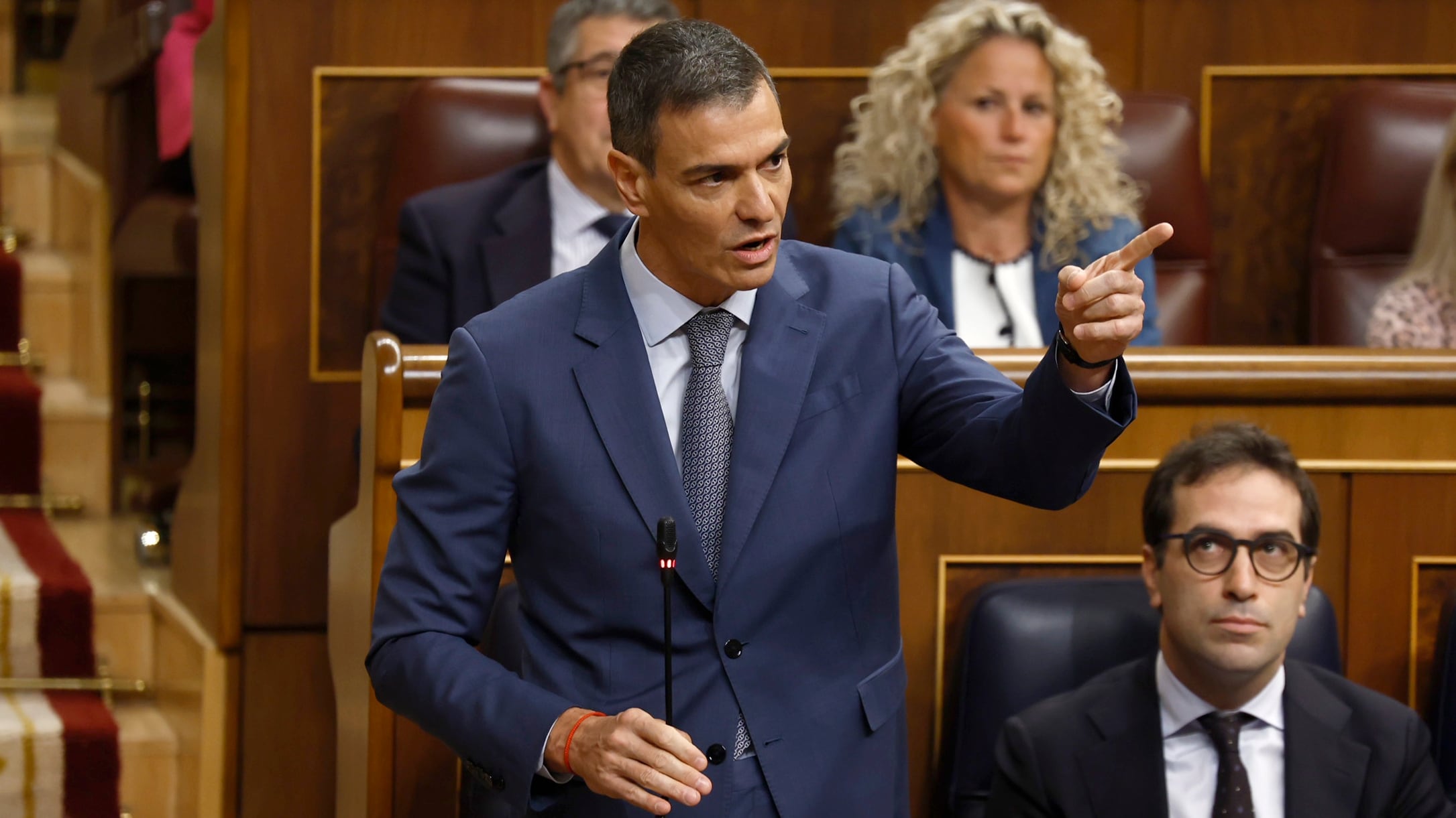Sánchez y Feijóo se miden en la sesión de control después de la caída del decreto de vivienda y tras la crisis abierta con el PNV, sígalo en directo