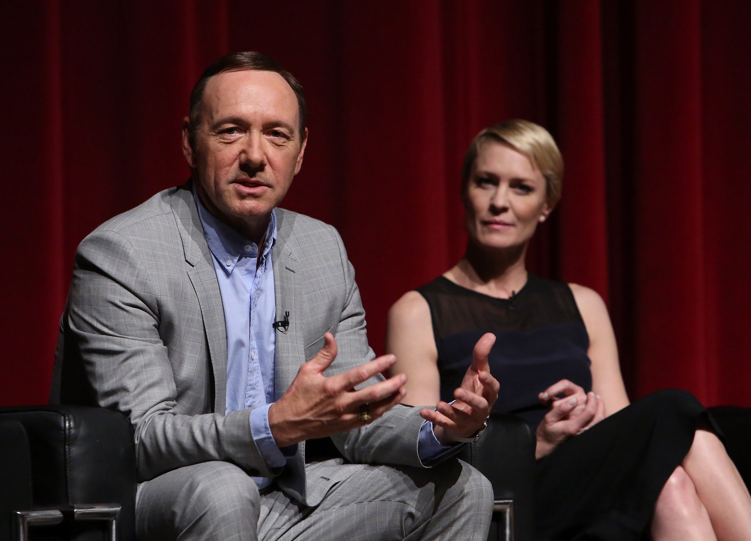 Kevin Spacey y Robin Wright, en una rueda de prensa de 'House of Cards' en 2013.