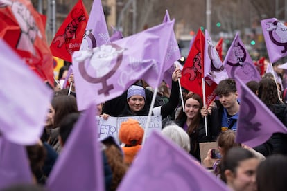 El muro del feminismo frente a la amenaza global de la ultraderecha marca el camino del 8M