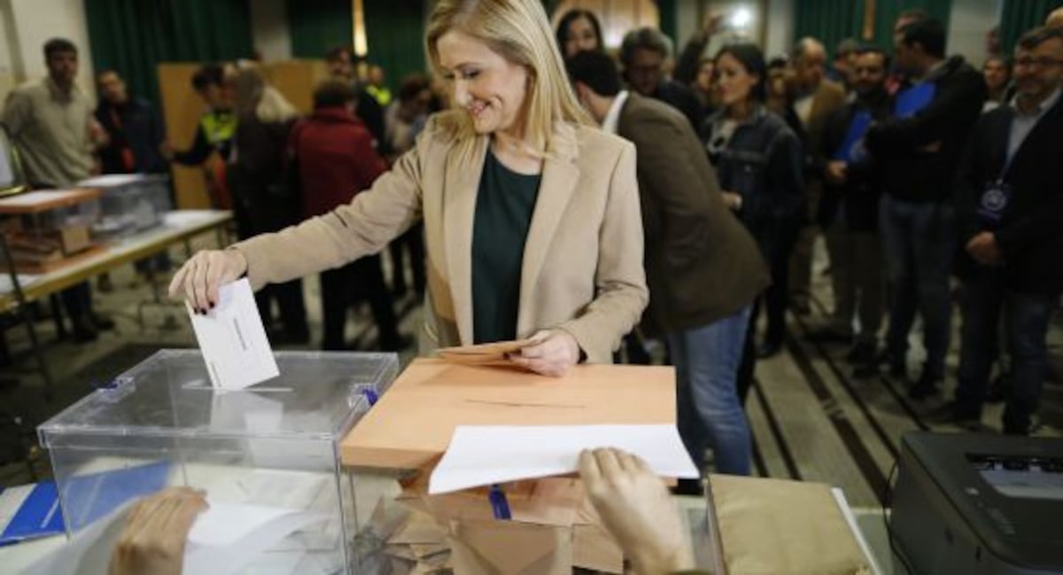 Elecciones Generales 2015: El PP gana y el PSOE se hunde hasta el ...
