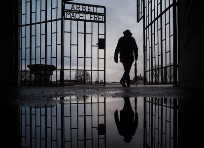 Imagen de la entrada del campo de concentración de Sachsenhausen, al norte de Berlín, tomada en 2019.