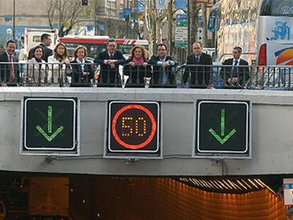 Alberto Ruiz-Gallardón y la concejala Ana Botella, esta mañana durante la inauguración del túnel de O'Donnell.