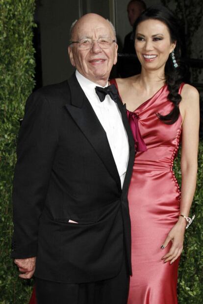 Rupert y Wendi Murdoch, en la fiesta de los Oscar, en febrero.