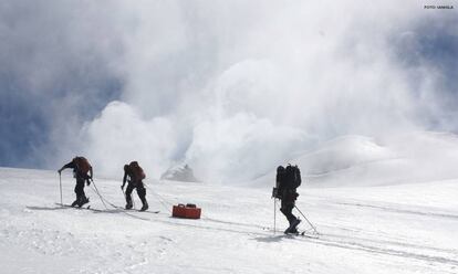 Trabajo de campo del Ianigla para inventariar los glaciares de Argentina.