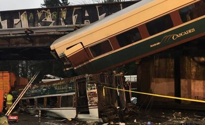 Tren de Amtrak siniestrado esta mañana en el Estado de Washington.