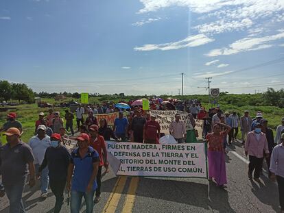 Pobladores de Puente Madera se manifiestan contra el parque industrial, parte de las obras del proyecto del corredor interoceánico.