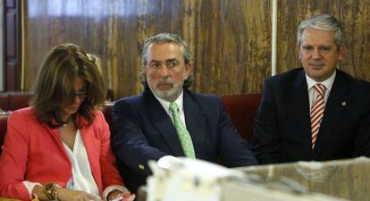 Imagen de la vista del juicio Gürtel. En el centro de la imagen, Francisco Correa en 2016.