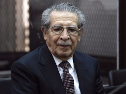 Ríos Montt, ante el tribunal en Guatemala.