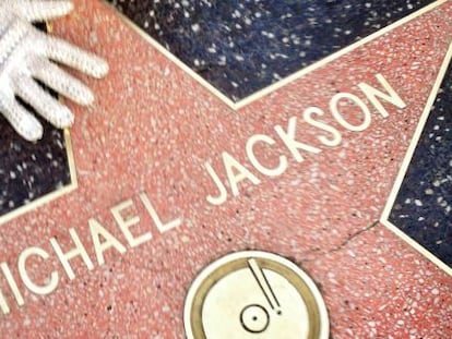 A marca do rei do pop, na calçada da fama, em Los Angeles.