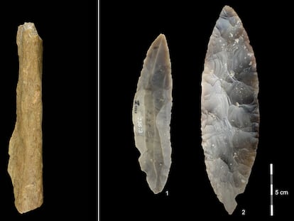 A la izquierda, fragmento de hueso humano de Ranis. A la derecha, puntas bifaciales características del LRJ.
