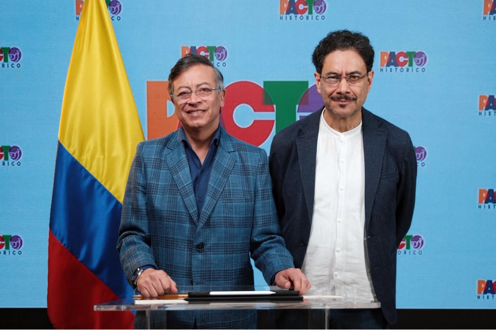 Petro y Cepeda critican la respuesta de De la Espriella a la crisis del terremoto en el primer discurso televisado de la oposición