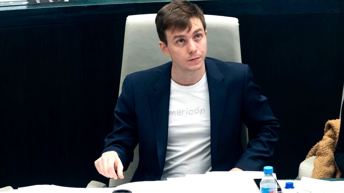 Rubiño responde a Ortega Smith tras la agresión: “La actitud de los matones con chaqueta y corbata tiene consecuencias en las calles” | Noticias de Madrid | EL PAÍS