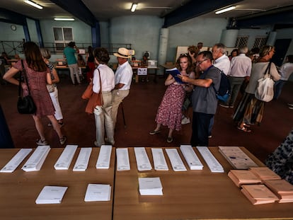 Ambiente en un colegio electoral en las elecciones generales del pasado 23-J.