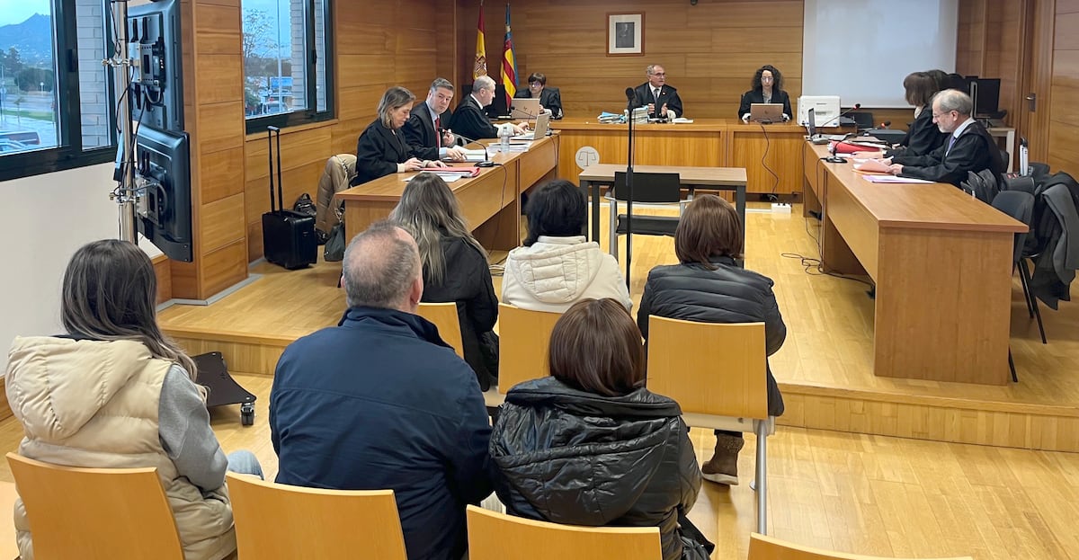 La Fiscalía sostiene que el tío Toni era un “depredador sexual sin escrúpulos” que se valió de la ayuda de un “grupo de mujeres”