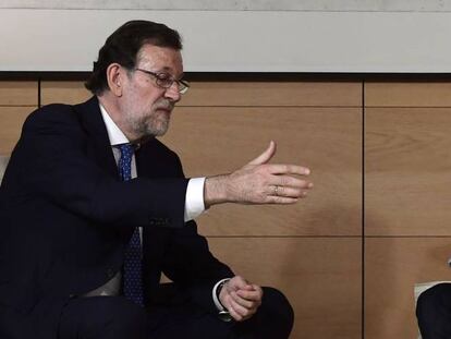 Mariano Rajoy junto a Pablo Iglesias este martes durante su reuni&oacute;n.