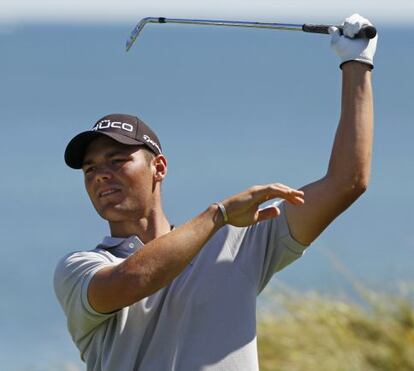 El alemán Martin Kaymer, en su paso por el séptimo hoyo durante su recorrido de la última jornada del torneo de la PGA de golf.