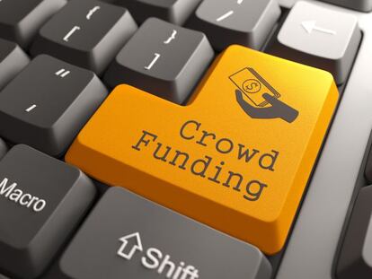 El crowdfunding frena el desahucio de tres familias