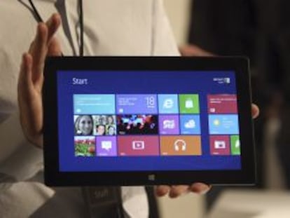 Surface, la tableta que lanz&oacute; Microsoft para frenar a Google y Apple.
