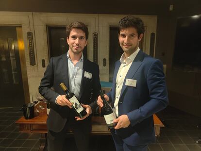 Jorge e Ignacio Otto, de las Bodegas Bestué, en el evento de Londres.