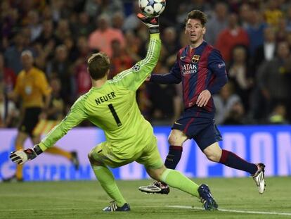 Messi marca su segudo gol frente al Bayern.