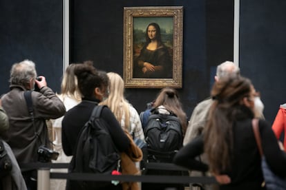 El cuadro de 'La Monalisa' de Leonardo Da Vinci en el museo del Louvre en París. 
