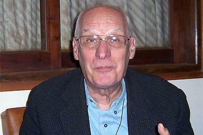 El obispo Joaquín Piña, en Misiones el 29 de octubre, día de la consulta popular.