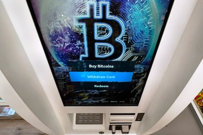 An ATM machine offering Bitcoin purchases in Salem (New Hampshire).