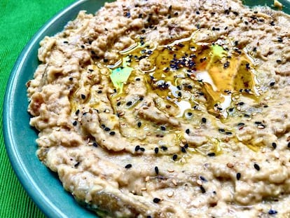 Baba ganoush de berenjenas asadas al fuego