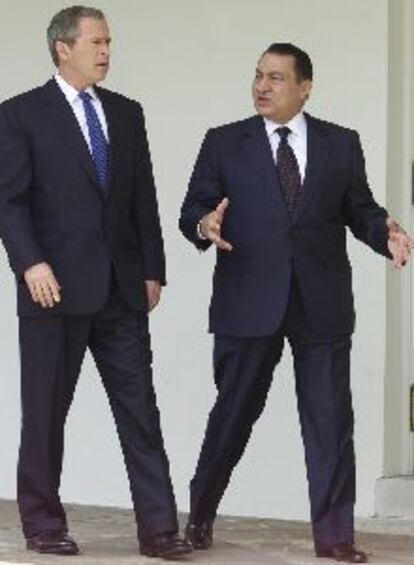 Bush y Mubarak, ayer en Washington.