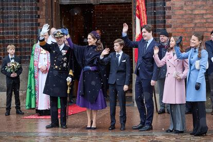 From second left, Denmark's King Frederik X, Queen Mary, Prince Vincent, Crown Prince Christian, Princess Isabella and Princess Josephine and  greet the crowd after a service on the occasion of the change of throne in Denmark, in Aarhus Cathedral, Aarhus, Denmark, Sunday Jan. 21, 2024.