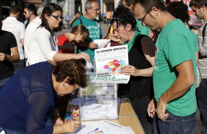La Plataforma por la educación pública inicia una consulta ciudadana sobre el estado de la educación.