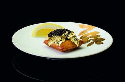 Almohadilla de ostras, puré de lomo y caviar.