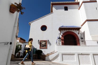 La iglesia de la Encarnación de Yunquera, donde oficiaba misa el sacerdote detenido por agresión sexual.