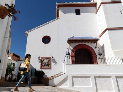 La iglesia de la Encarnación de Yunquera, donde oficiaba misa el sacerdote detenido por agresión sexual.