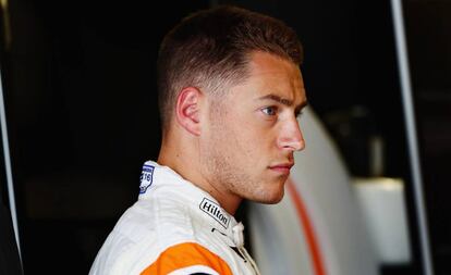 Vandoorne, compañero de Alonso, en los boxes del Gran Premio de Canadá.