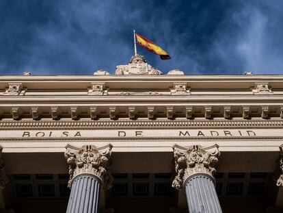 Exterior de la Bolsa de Madrid.