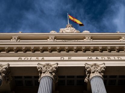 Exterior de la Bolsa de Madrid.