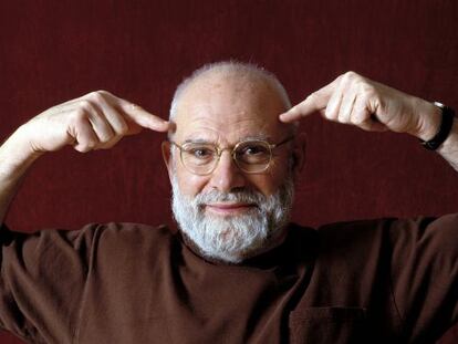 El neur&oacute;logo y escritor Oliver Sacks, retratado en 2002.