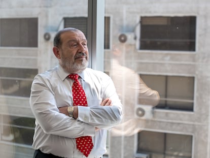 Isidro Solis, en una oficina de providencia, en el sector oriente de Santiago.