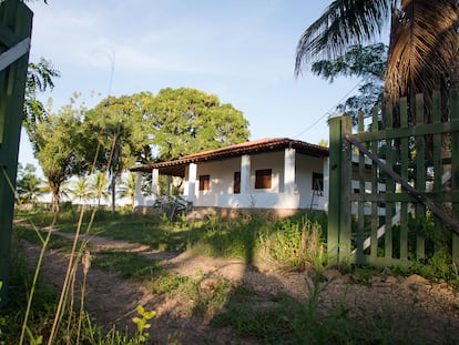 Vista da entrada do sítio em Esplanada (Bahia), onde Adriano Nóbrega foi morto.